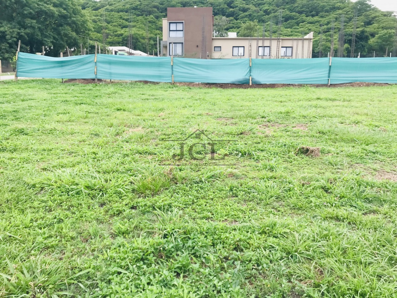 VENTA TERRENO B° PRIVADO  EL PORTICO