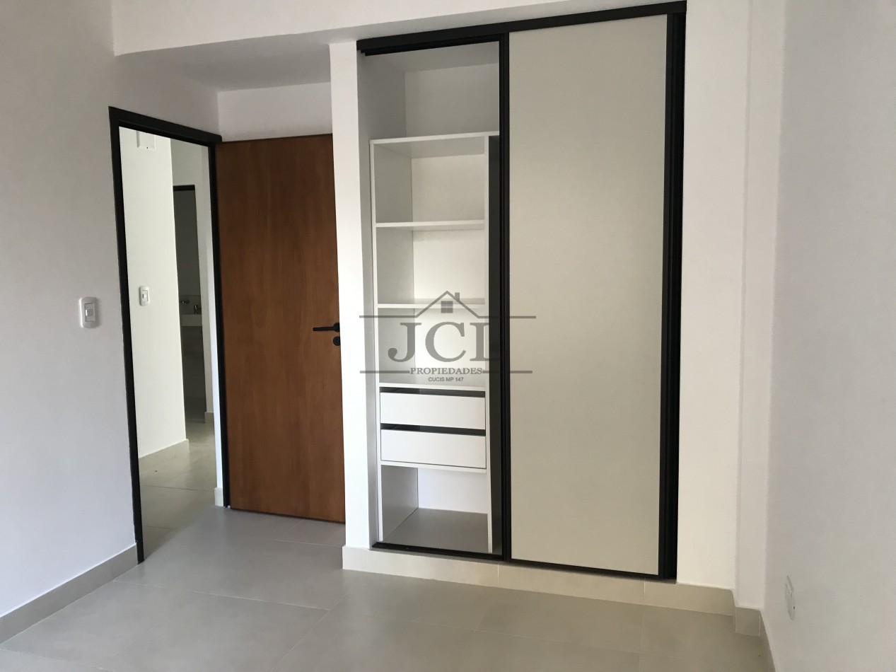 VENTA DEPARTAMENTO MACROCENTRO