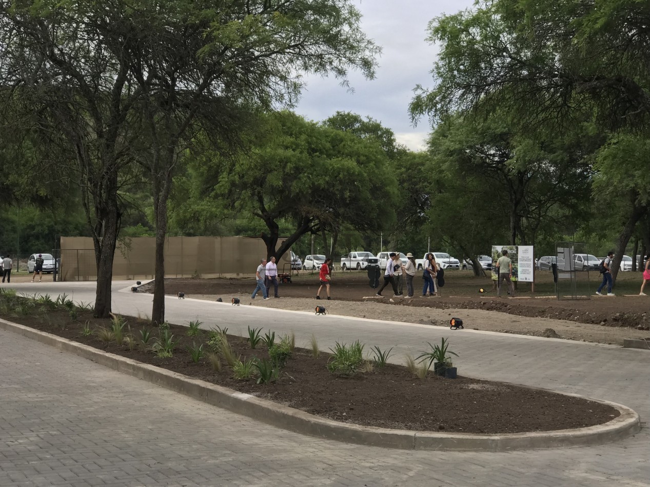 VENTA TERRENO B° PRIVADO  EL CAPRICHO