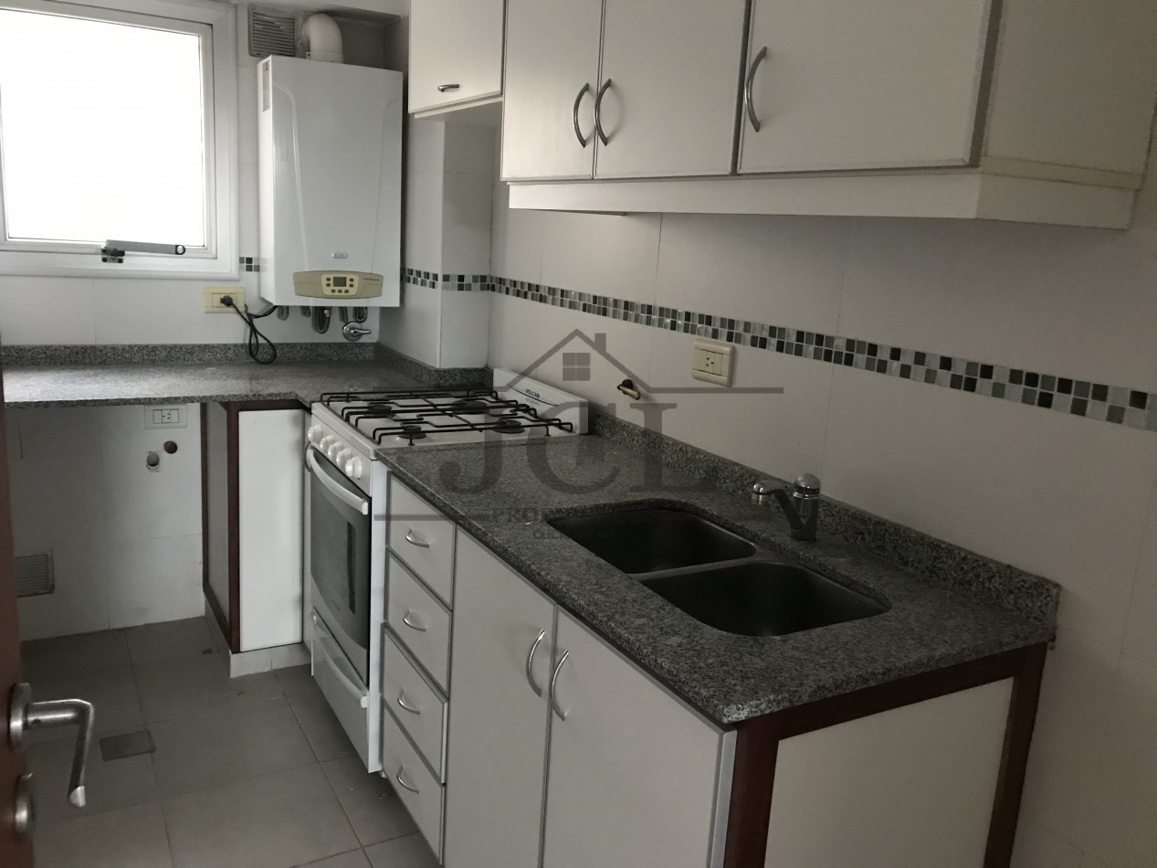 VENTA DEPARTAMENTO ALSINA AL 300