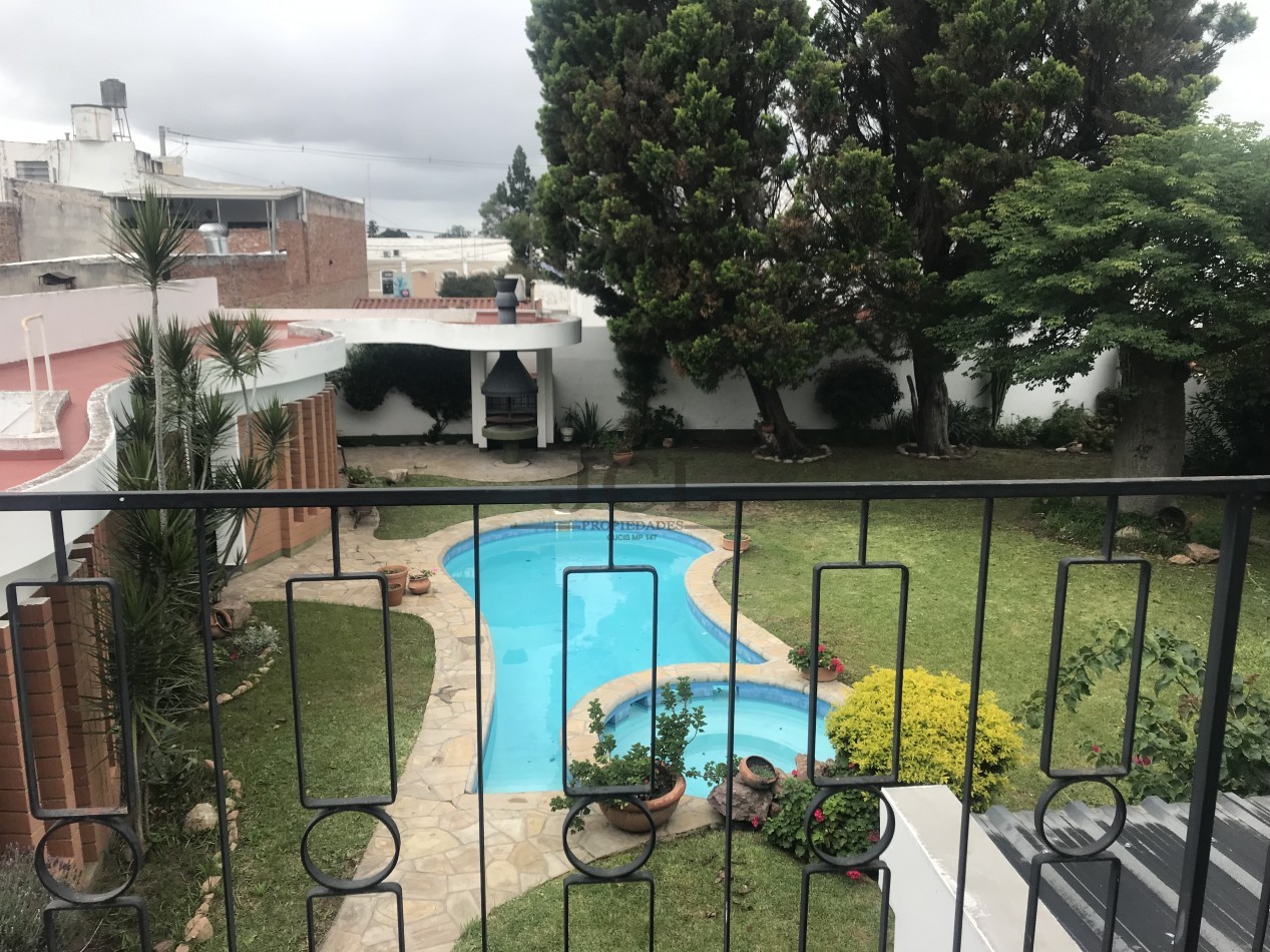 VENTA CASA ZONA SHOPPING