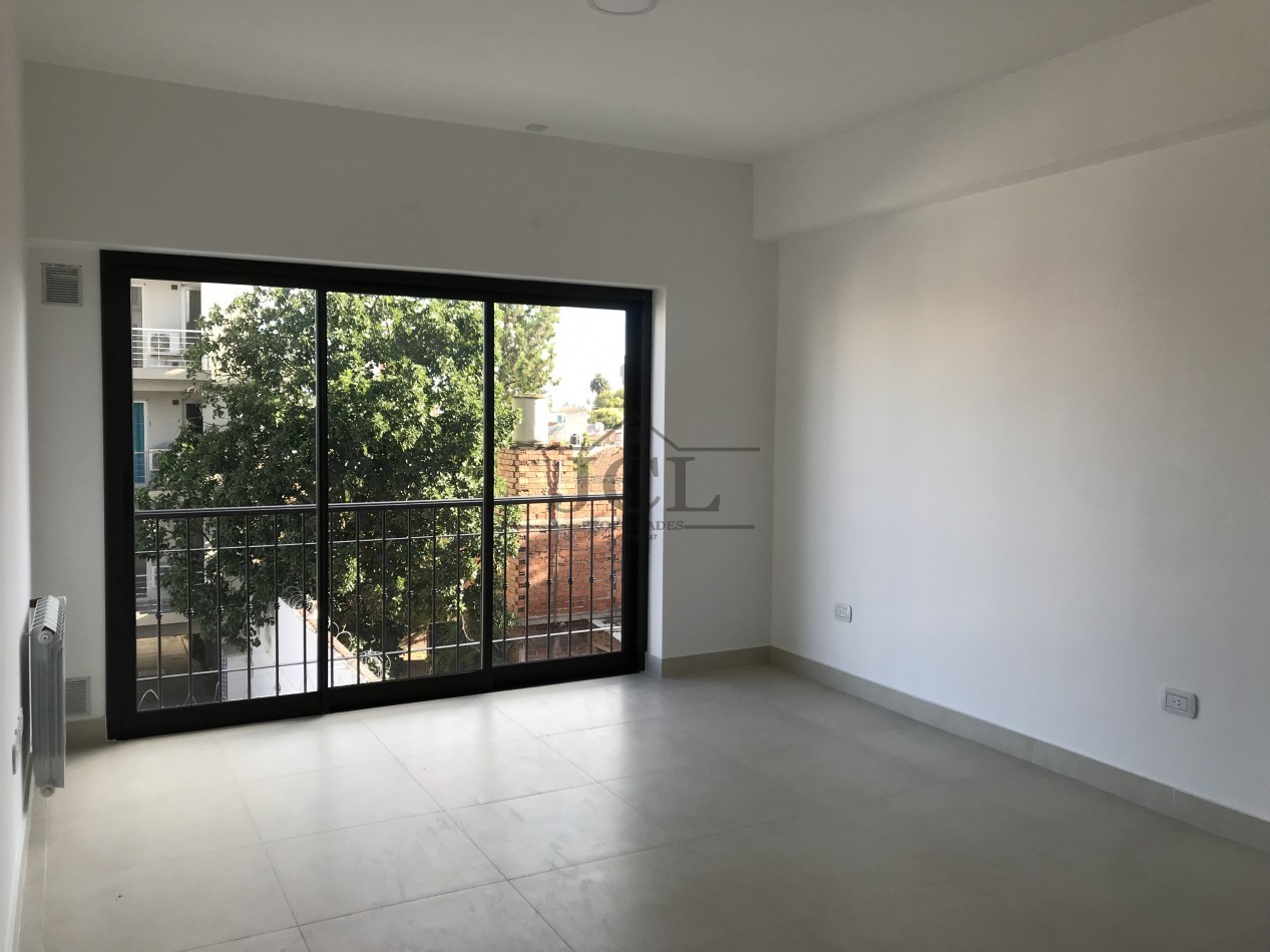 VENTA DEPARTAMENTO MACROCENTRO