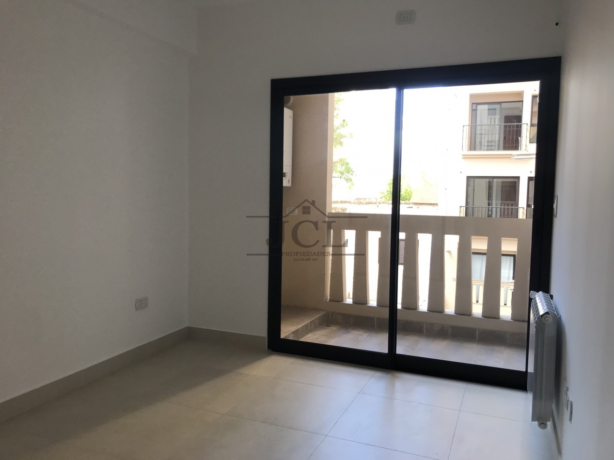 VENTA DEPARTAMENTO MACROCENTRO