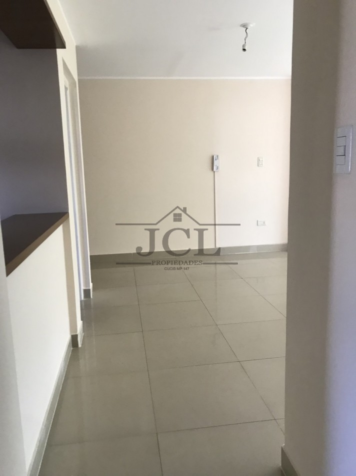VENTA DEPARTAMENTO MACROCENTRO