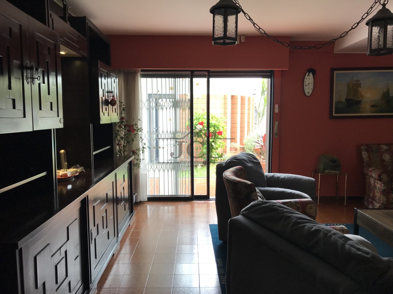 VENTA CASA ZONA SHOPPING