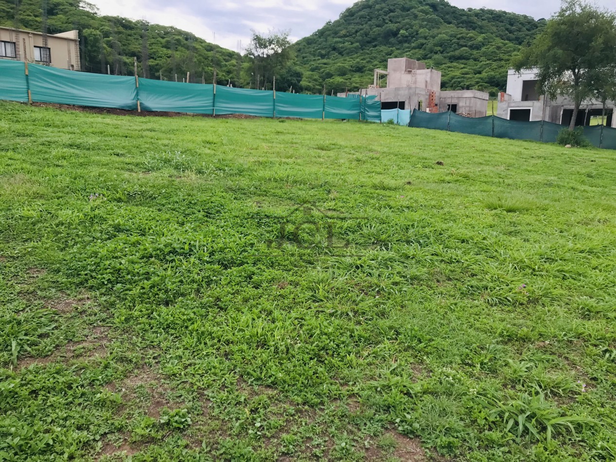 VENTA TERRENO B° PRIVADO EL PORTICO 