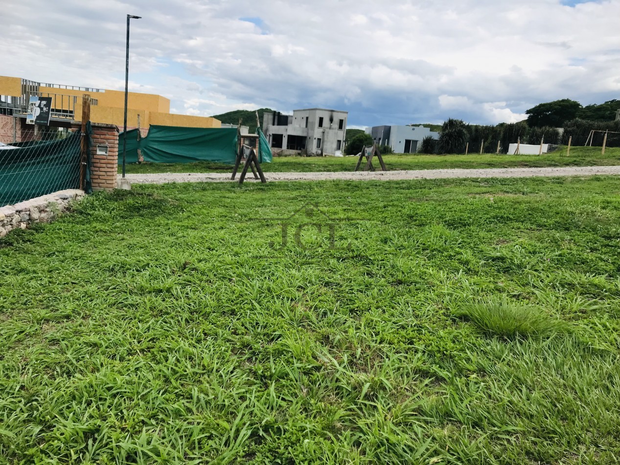 VENTA TERRENO B° PRIVADO EL PORTICO 