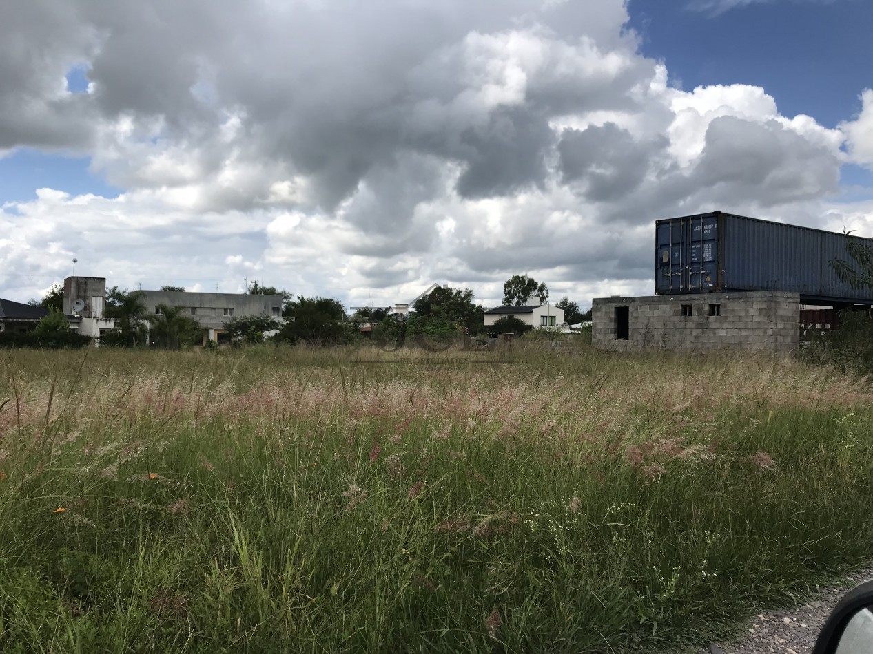 VENTA TERRENO AIRE DE LOS ANDES