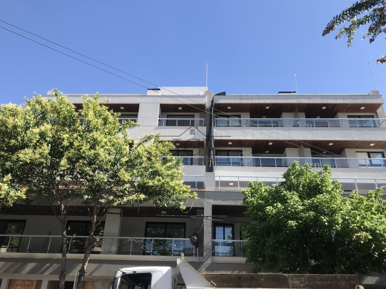 VENTA MONOAMBIENTE LEGUIZAMON 258