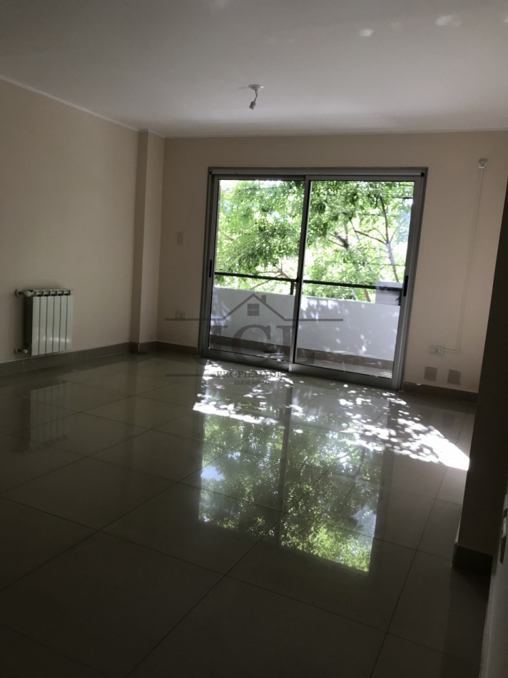 VENTA DEPARTAMENTO MACROCENTRO