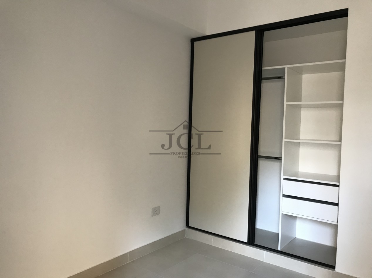 VENTA DEPARTAMENTO MACROCENTRO 