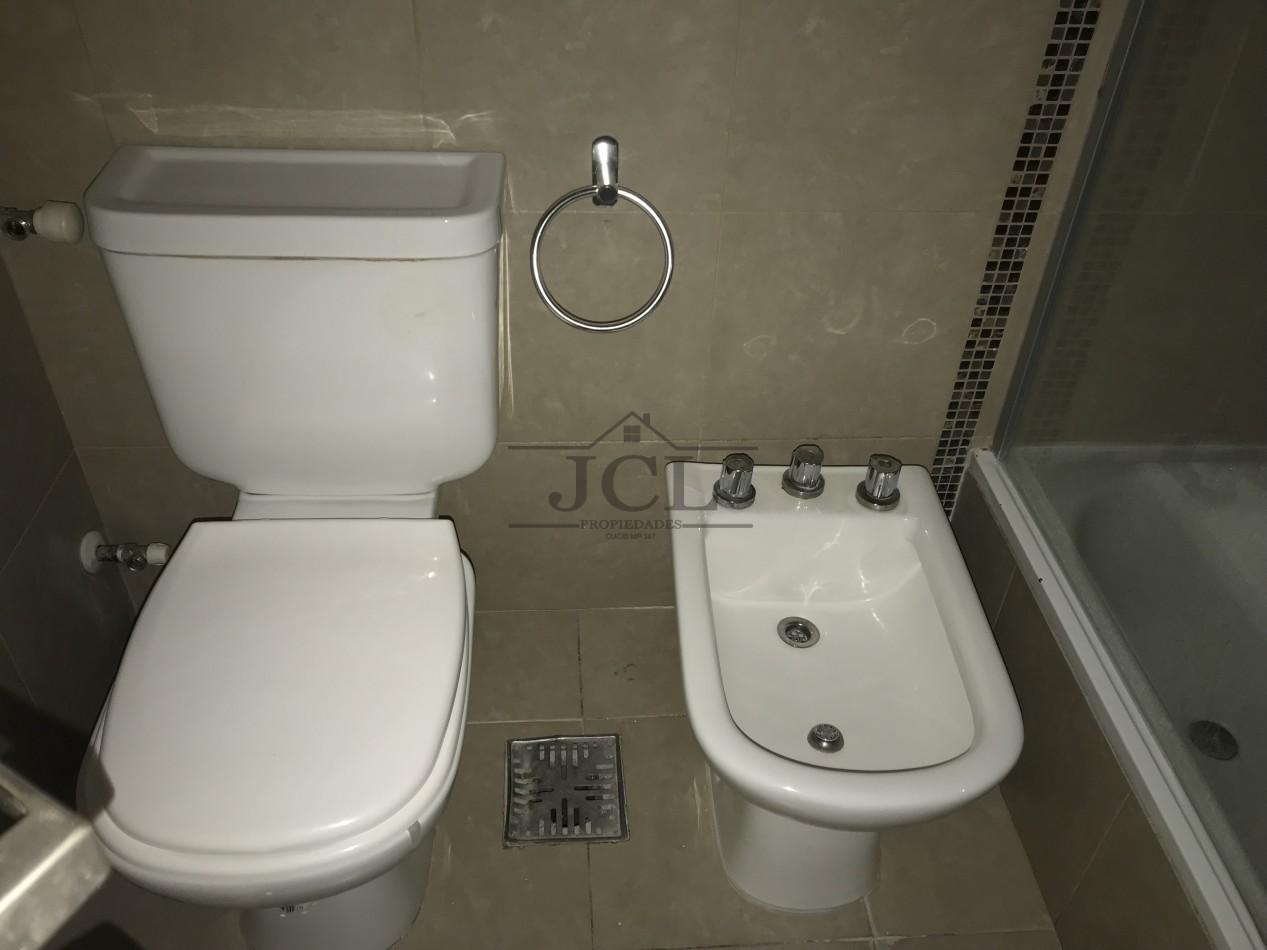 VENTA DEPARTAMENTO MACROCENTRO