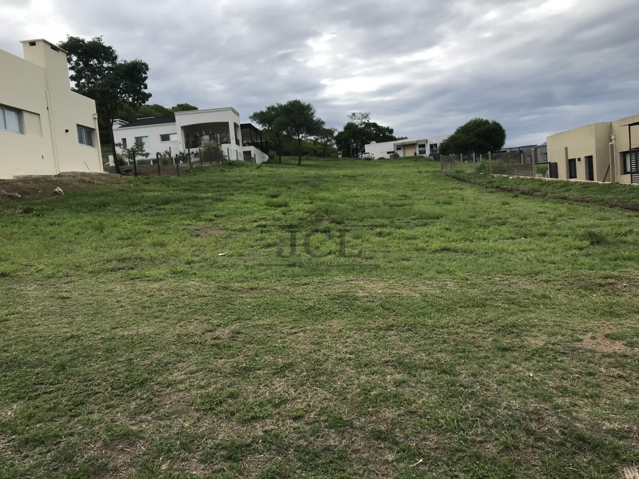 VENTA TERRENO B° PRIVADO EL PORTICO 