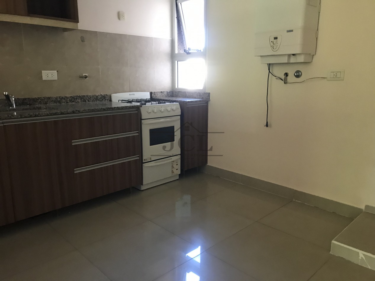 VENTA DEPARTAMENTO MACROCENTRO