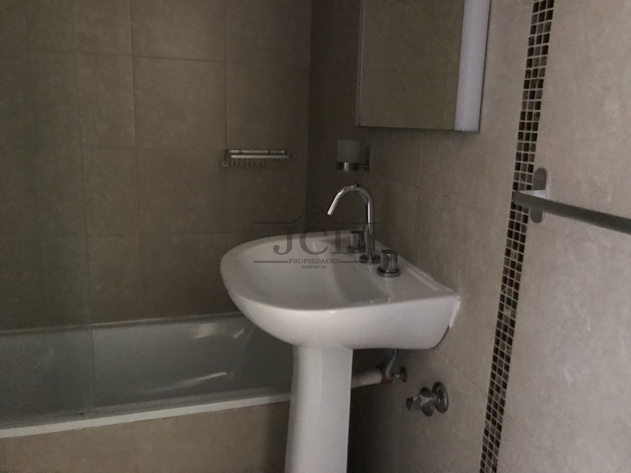 VENTA DEPARTAMENTO MACROCENTRO