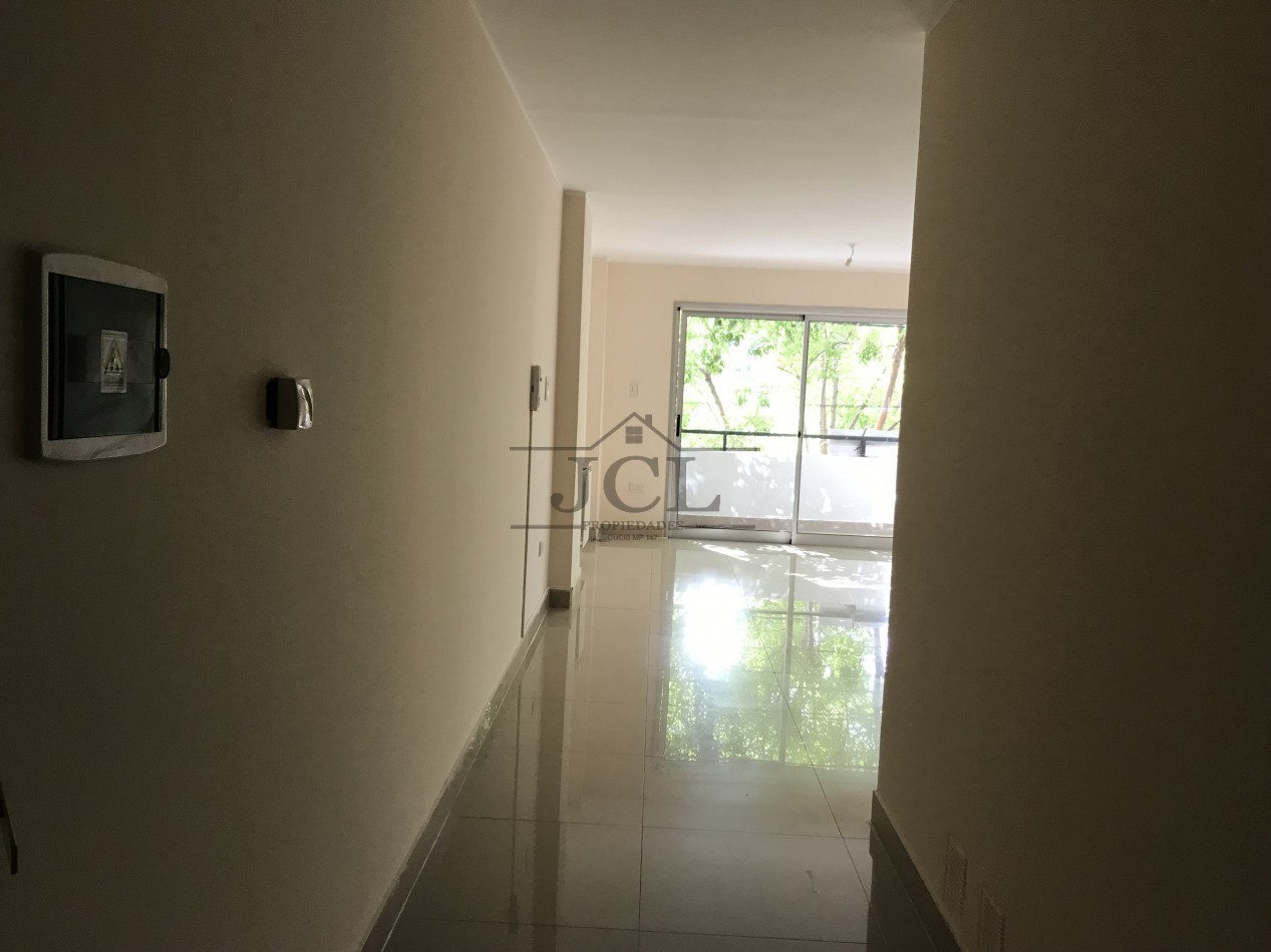 VENTA DEPARTAMENTO MACROCENTRO