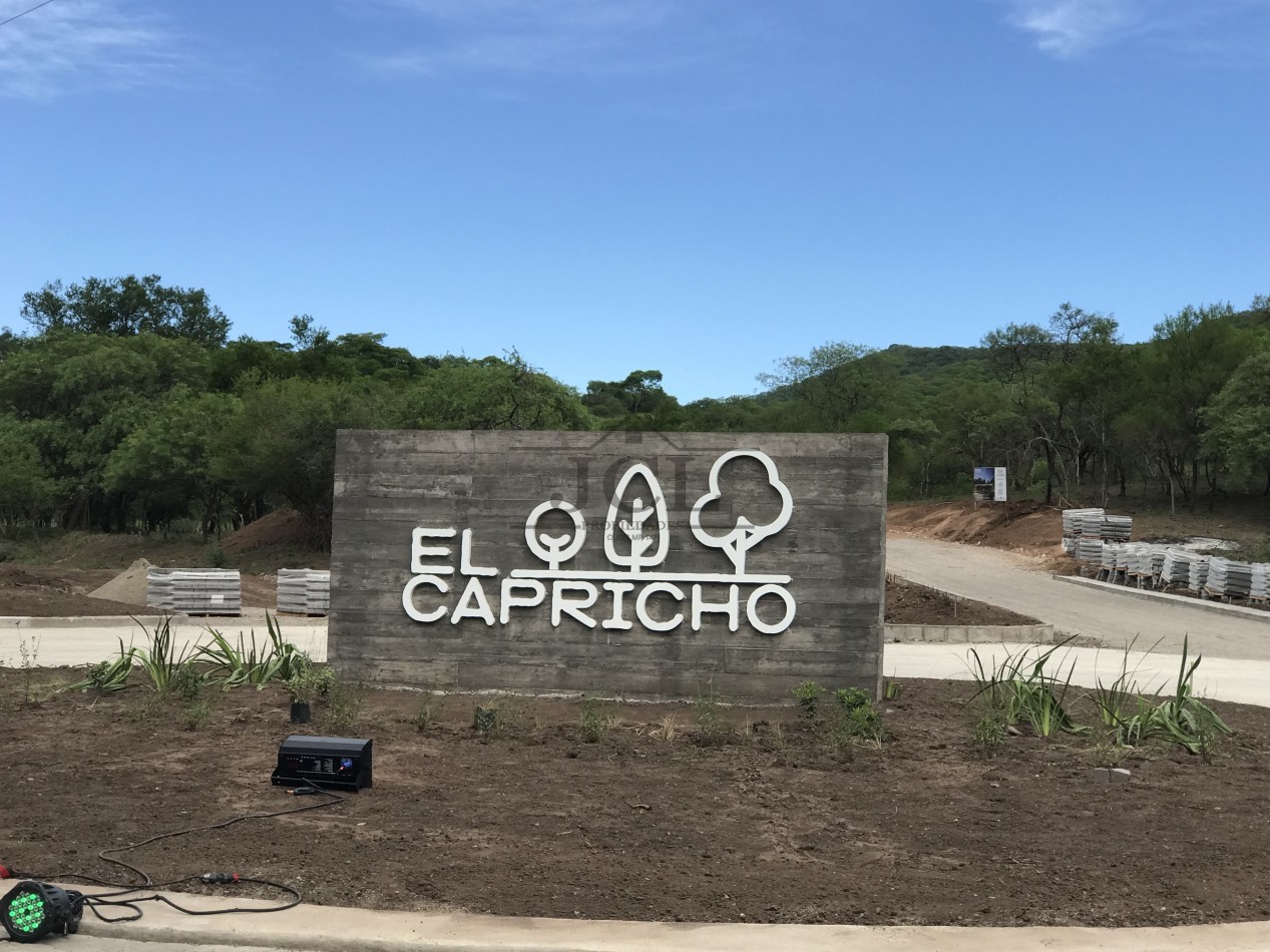 VENTA TERRENO B° PRIVADO  EL CAPRICHO