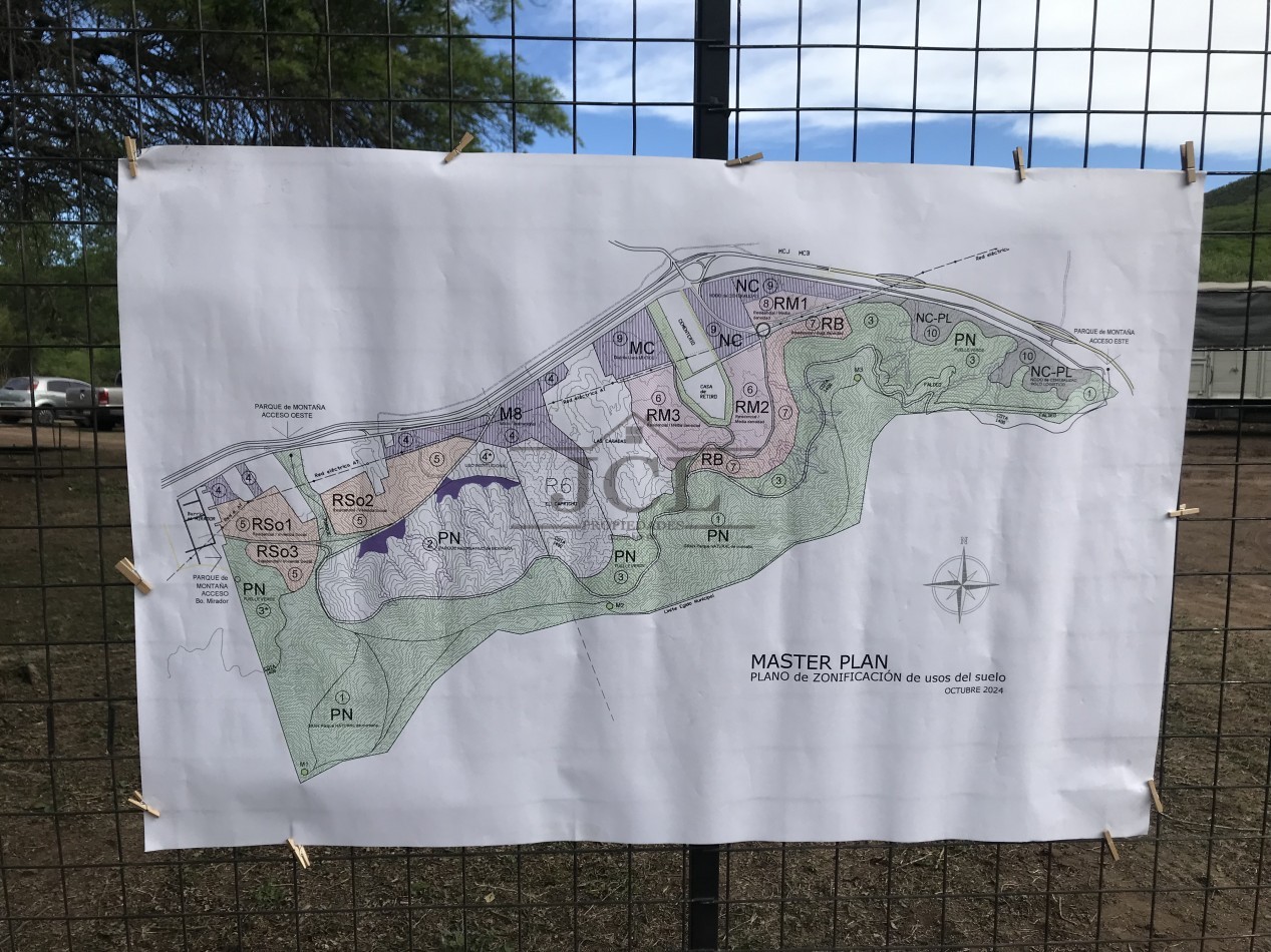 VENTA TERRENO B° PRIVADO  EL CAPRICHO