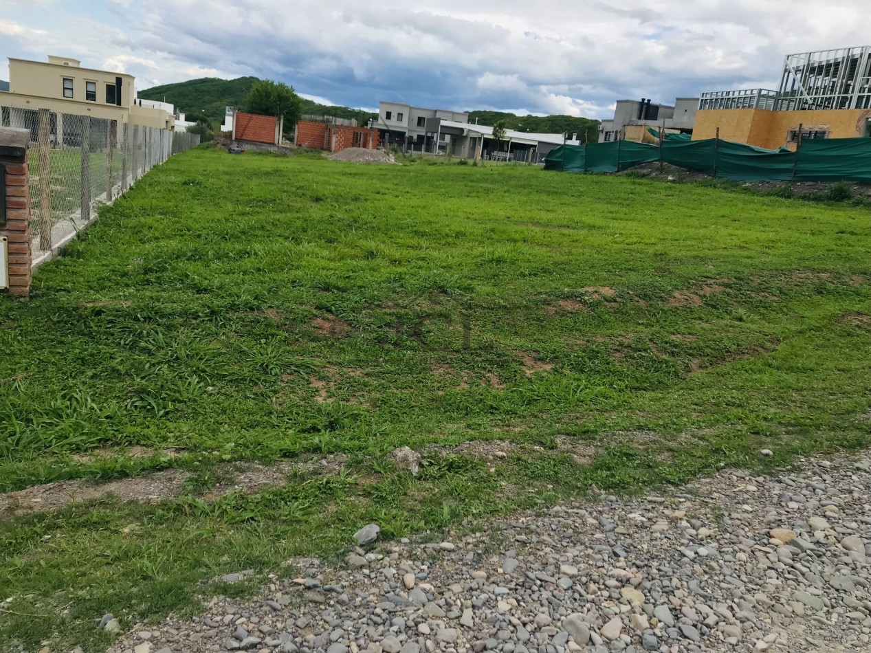 VENTA TERRENO B° PRIVADO EL PORTICO 